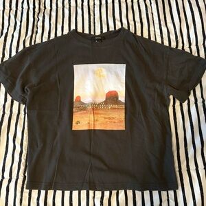 Forever 21 Graphic Short Sleeve Tee